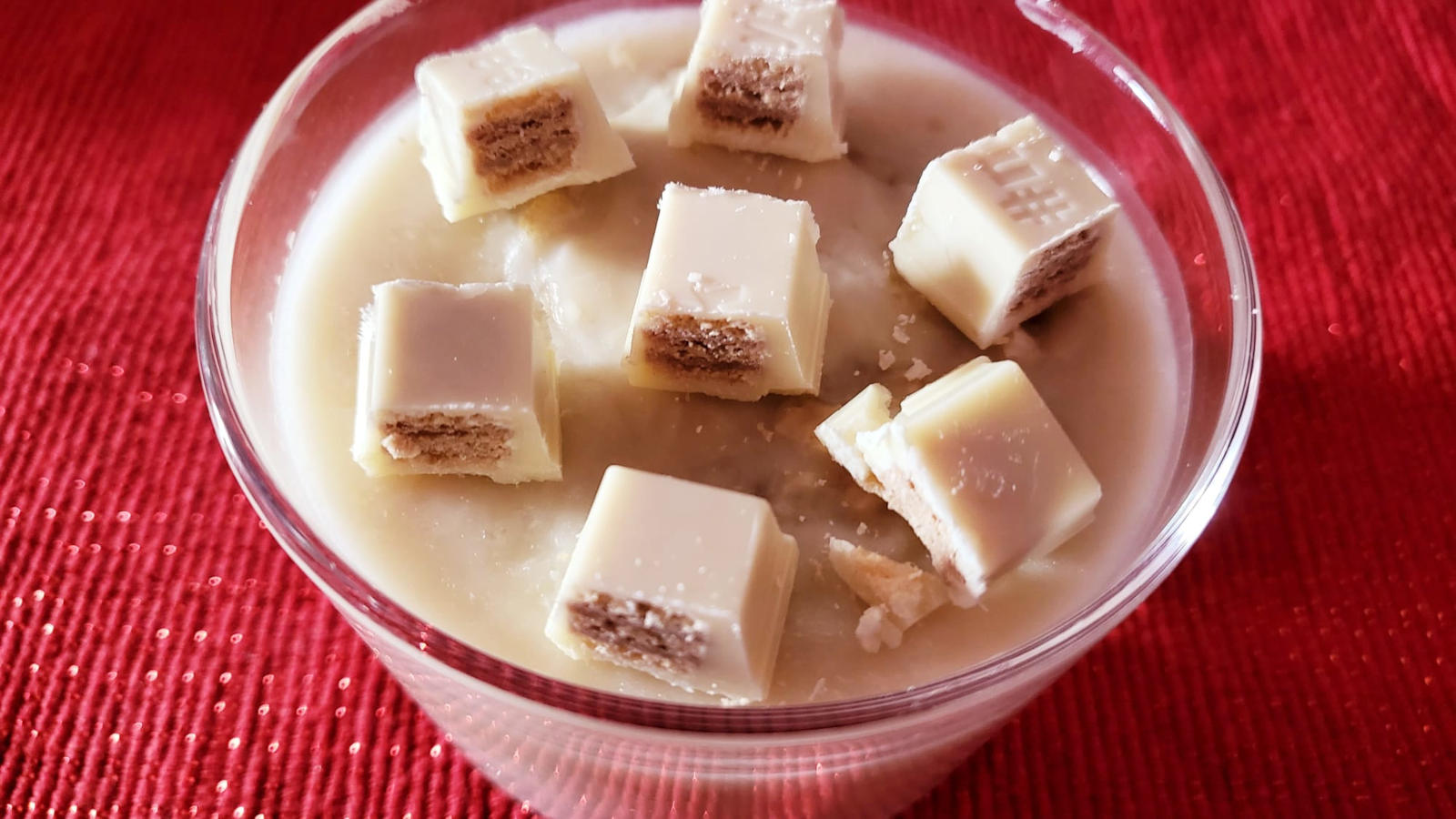 Overnight oats proteico al cioccolato bianco