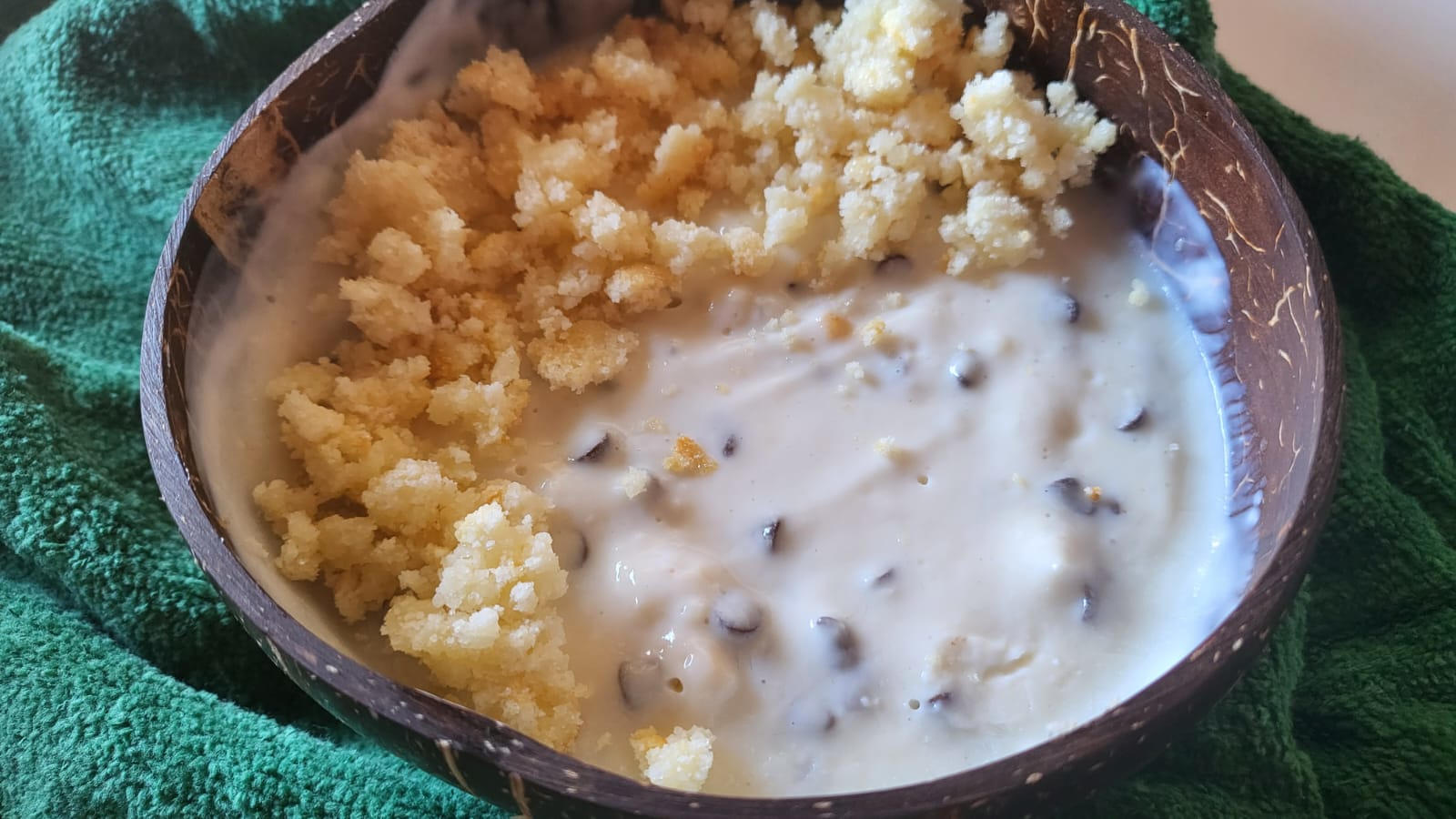 Gelato fit pera, amaretti e cioccolato