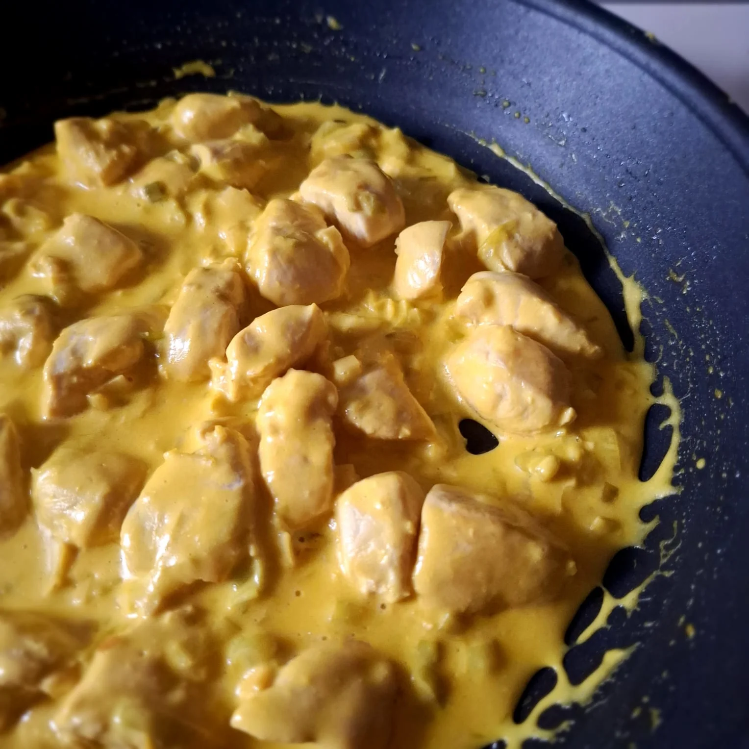 Bocconcini di pollo allo zafferano