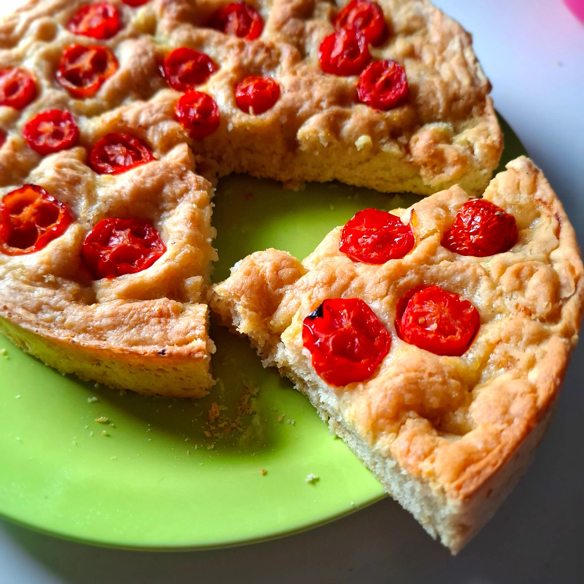 Focaccia con i pomodorini