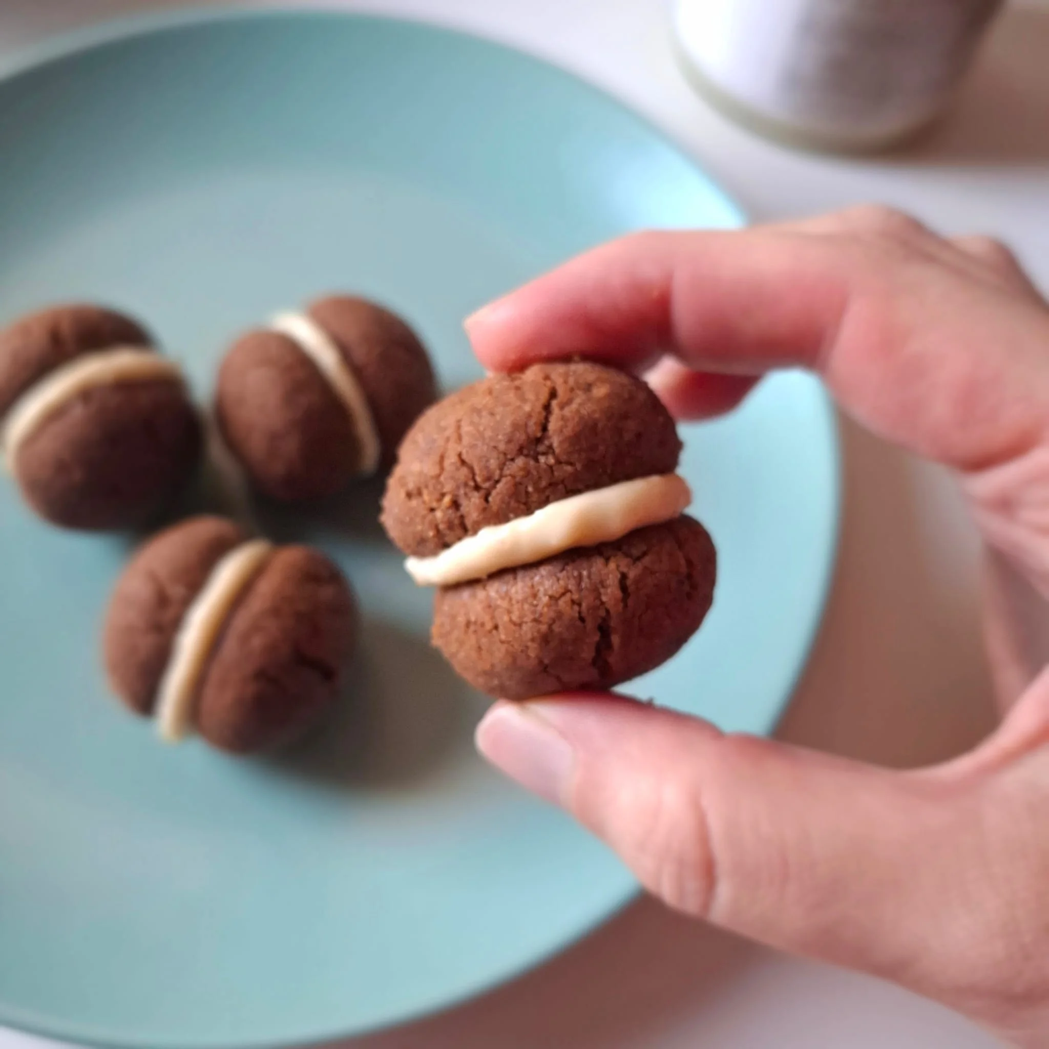 Baci di Dama al cacao