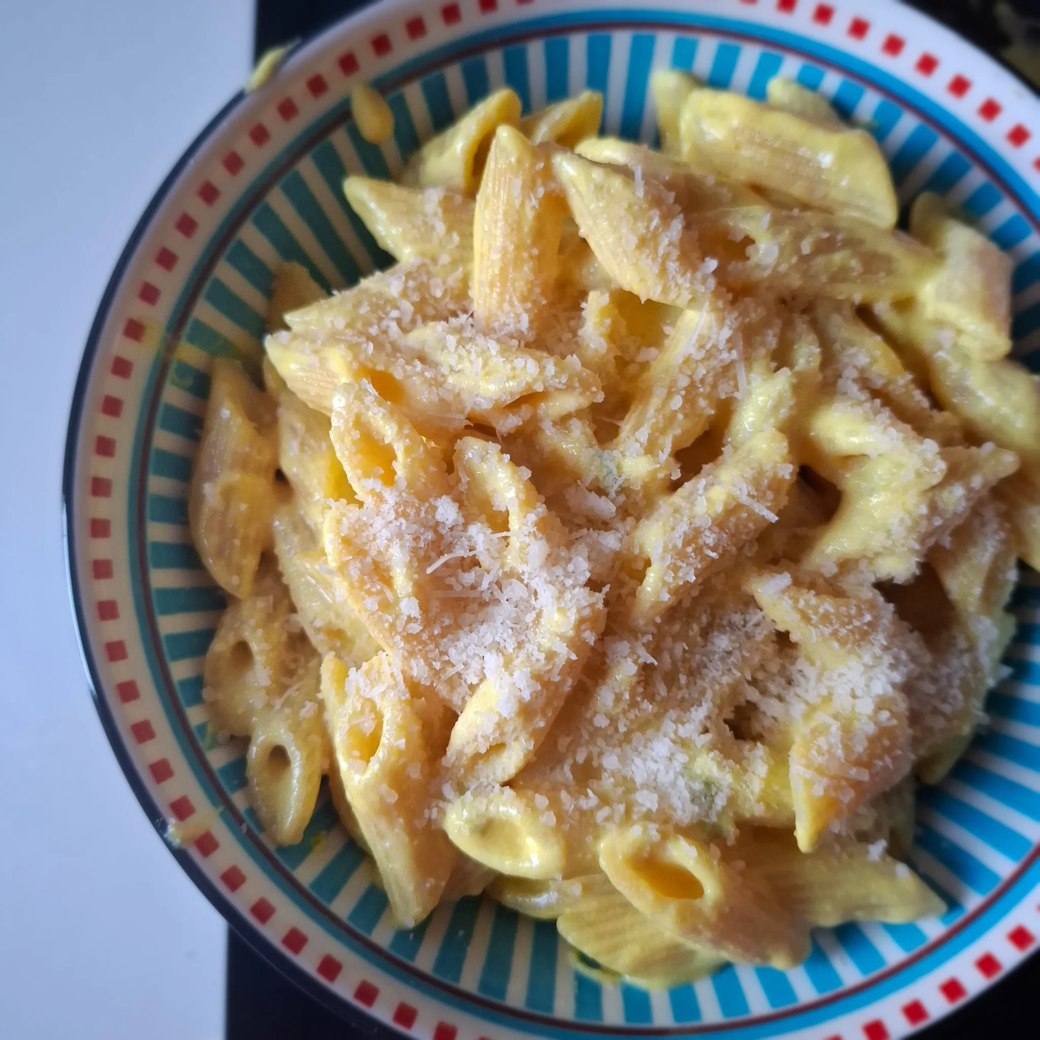Pasta cremosa gorgonzola e zafferano
