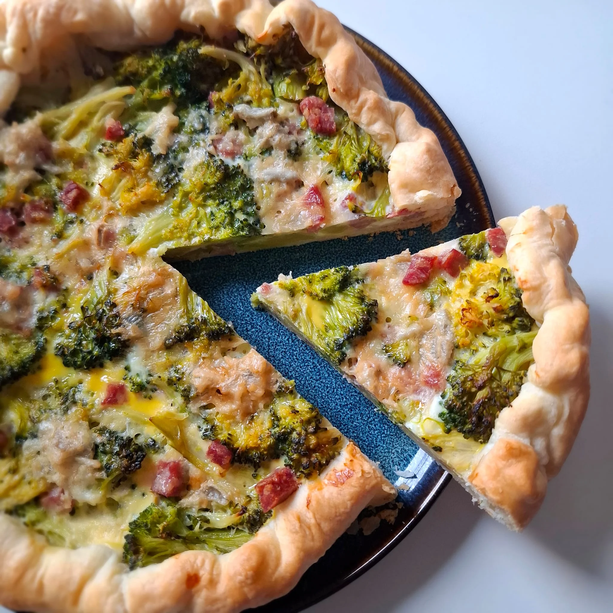 Torta salata broccoli, salsiccia e gorgonzola
