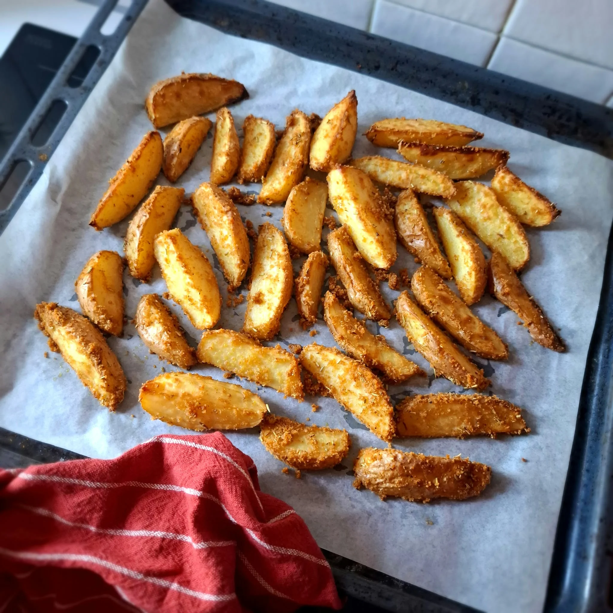 Patate al forno con la buccia