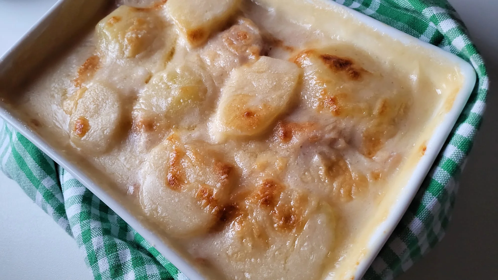 Patate gratinate con prosciutto cotto