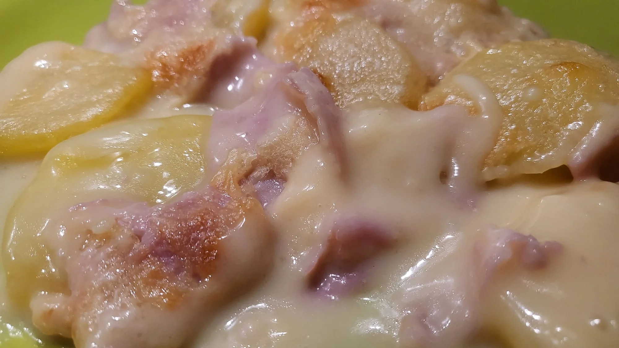 Patate gratinate con prosciutto cotto